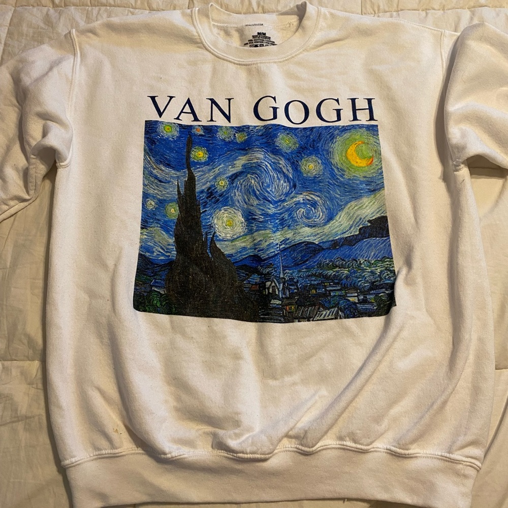 Artsy sweatshirt !